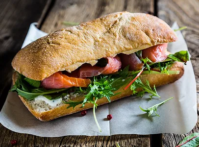 snacking sandwich à La Chapelle-Saint-Ursin dans le Cher 18