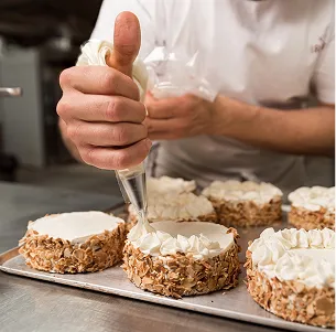 patisserie artisanale à La Chapelle-Saint-Ursin près de Bourges dans le Cher 18